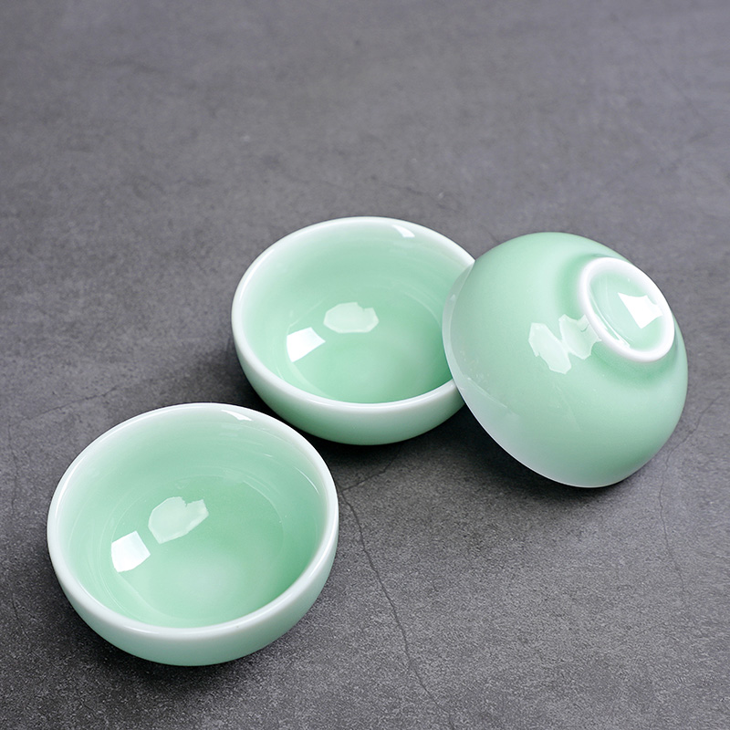 Celadon Fish Cute Teacup, Chin – Celadon Ceramic Cup Bewertung und Preis